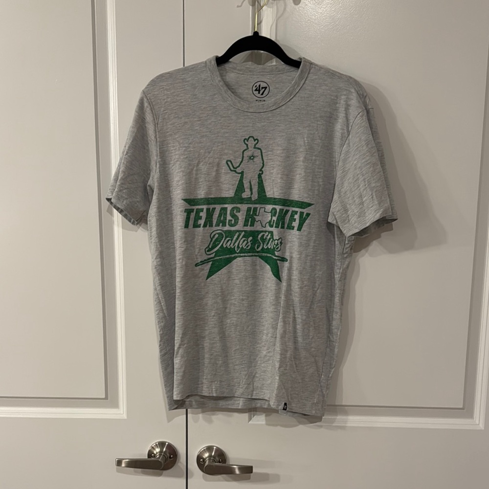 Lightly worn ‘47 Grey Texas Hockey T-Shirt size M